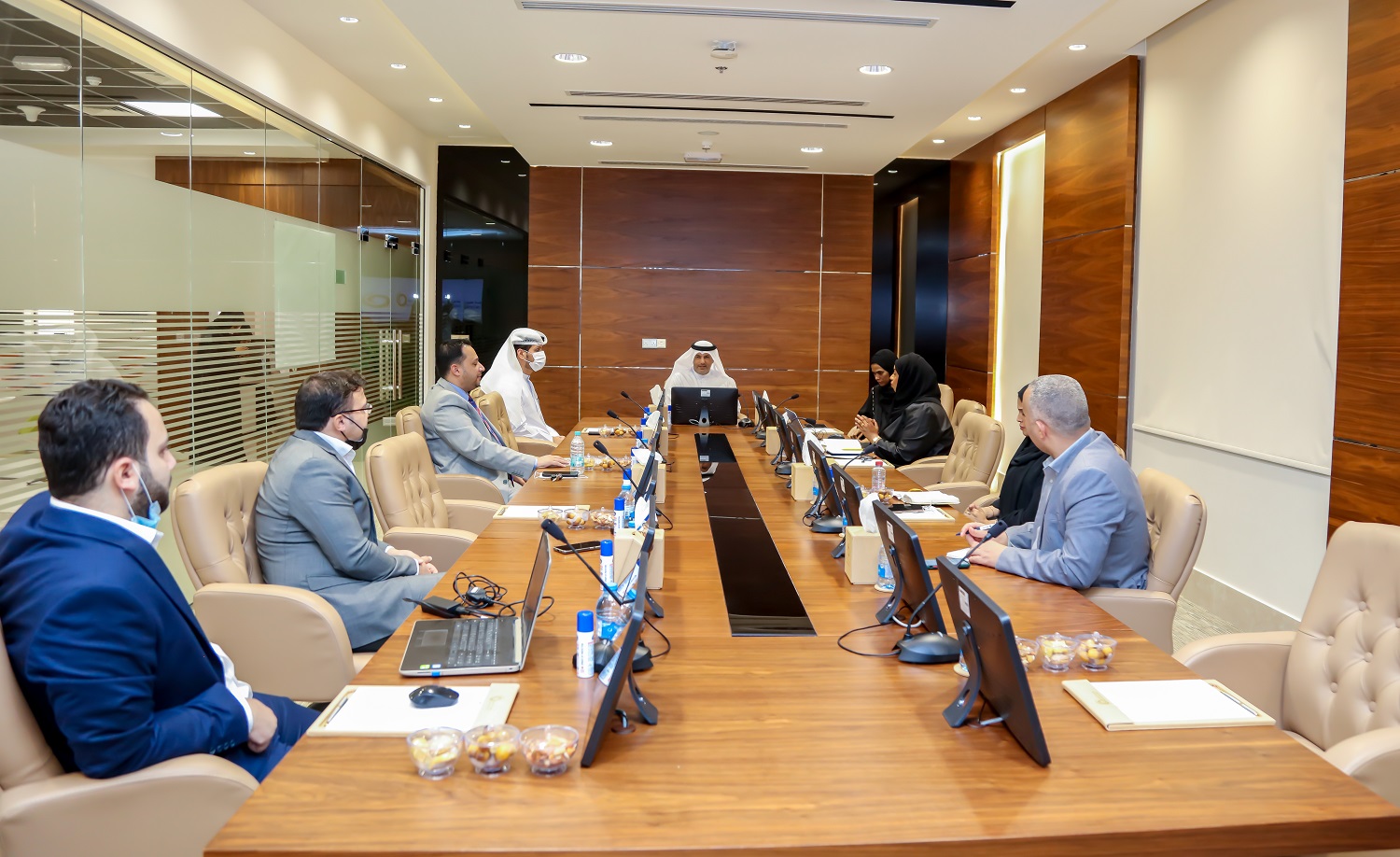 غرفة عجمان تبحث التعاون مع وفد وزارة الطاقة والبنية التحتية