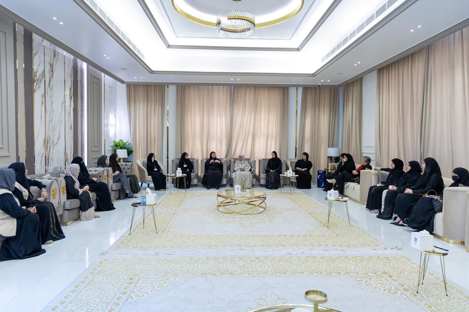 مجلس سيدات أعمال عجمان ينظم جلسة حوارية توعوية بعنوان "بداية صحية لمستقبل واعد"