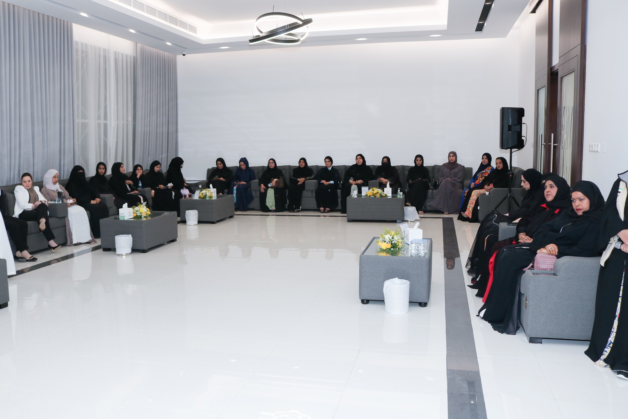 مجلس سيدات اعمال عجمان ينظم جلسة حوارية بعنوان "المرأة واستدامة الاعمال"